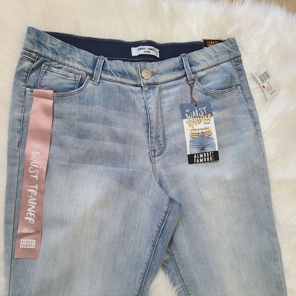 Almost Famous  Stretch leggings Jeans - Light Blue Wash,SZ 19 💥 - Picture 7 of 8